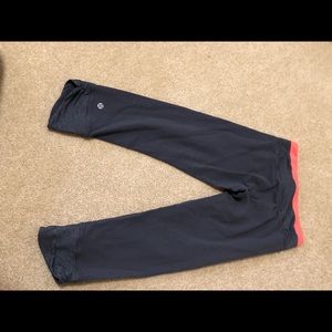 Gray lululemon cropped leggings